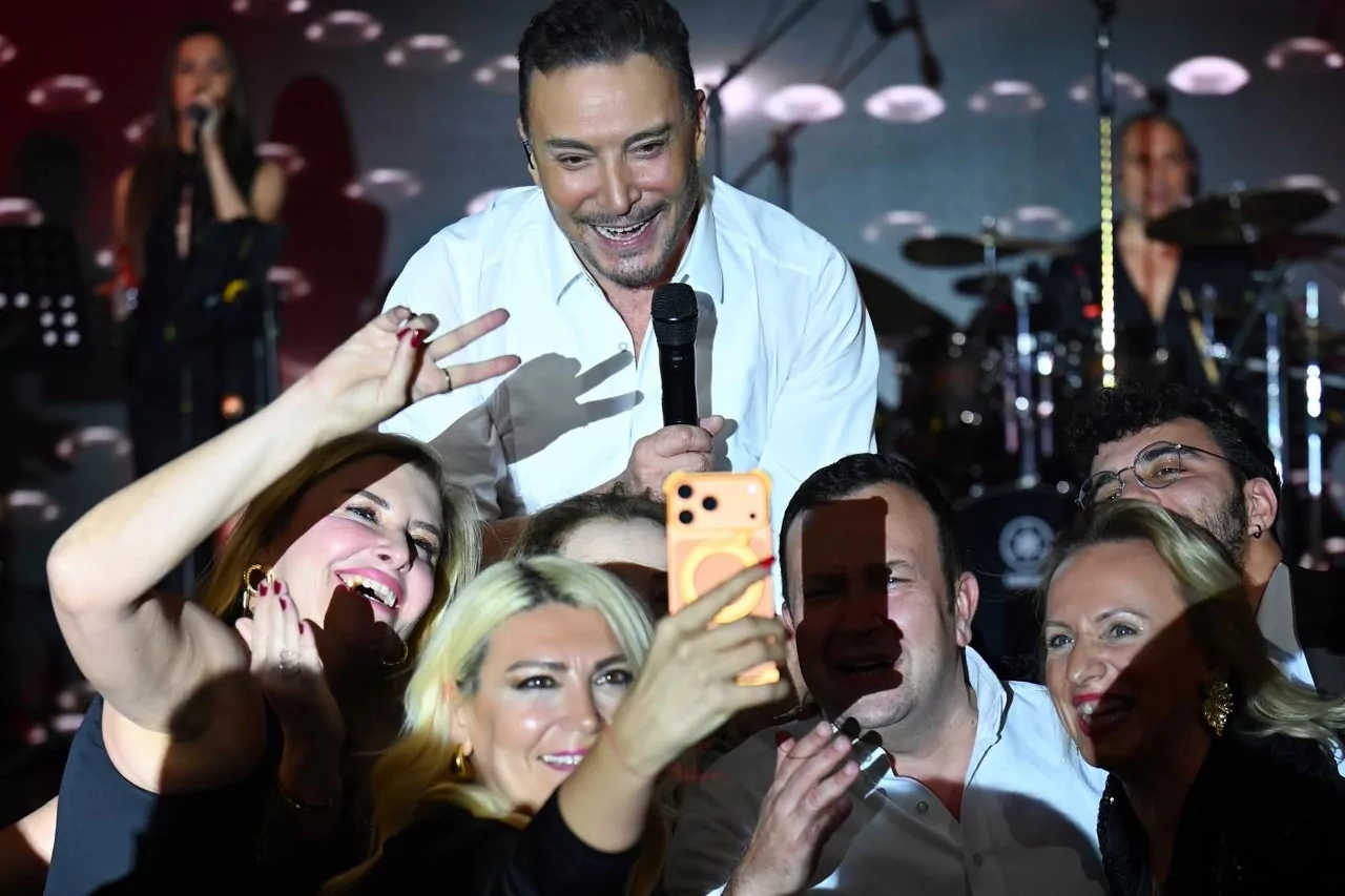 Cenk Eren, 30 Yıllık Müzik Kariyerini Özel Konserle Taçlandıracak